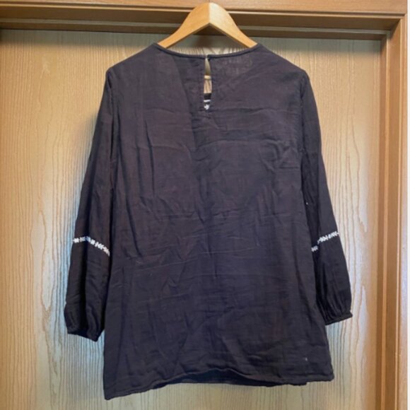 Share 100% Cotton Women's 16 Black and Embroidered Blouse Puff Sleeve Peasant - Picture 2 of 4